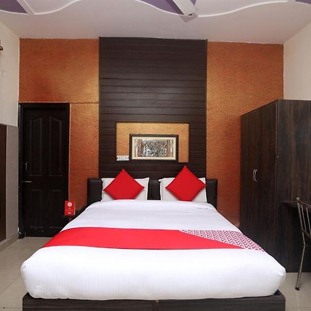 Collection O 19472 Highway Regency Hotell Anupnagar Exteriör bild