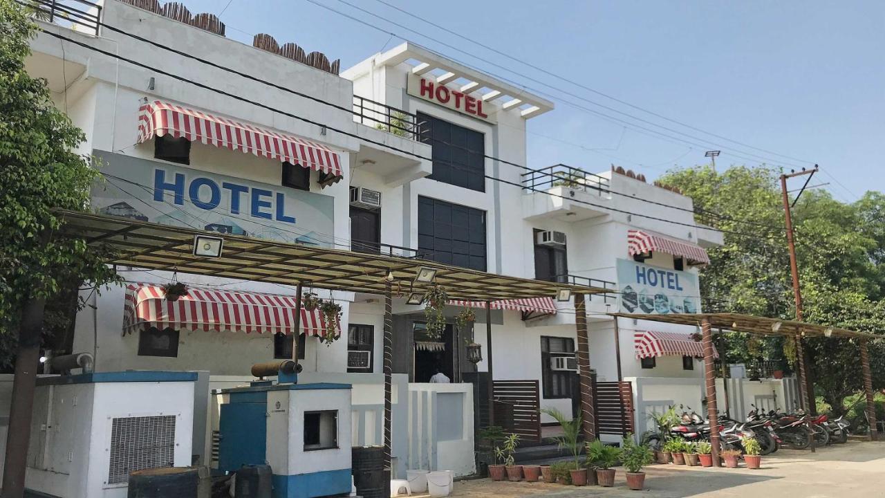 Collection O 19472 Highway Regency Hotell Anupnagar Exteriör bild